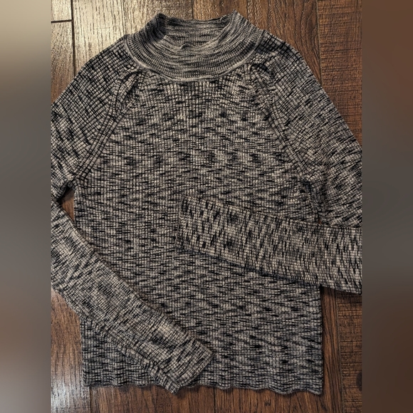 Wynter Women's Black & White Heathered Turtleneck Size Large Rayon & Poly Soft! - Picture 2 of 16